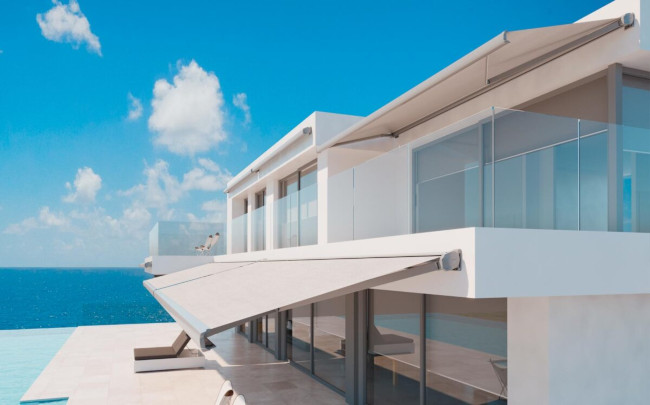 Voir les stores bannes sur-mesure Stores bannes sur-mesure