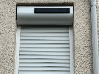 Stores banne Altea - Résidence de haut standing "Le Perreux" Stores banne Altea - Résidence de haut standing "Le Perreux"