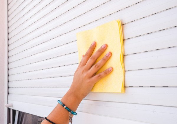 Nettoyage de votre volet roulant Dépoussiérage et nettoyage