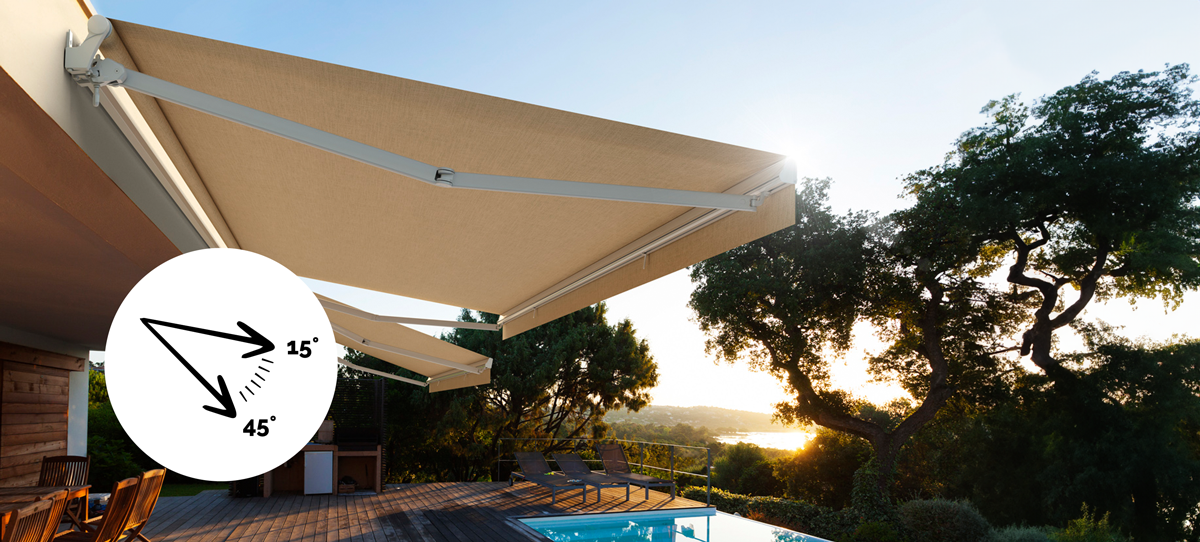 Réglage des stores bannes sur mesure - Personnalisation et confort Store banne sur mesure installé avec icône de réglage d'inclinaison