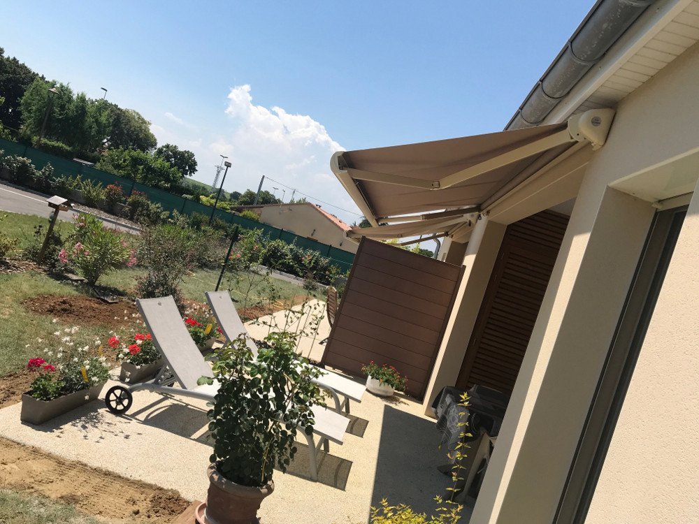 Pose de store banne sur mesure Store de terrasse