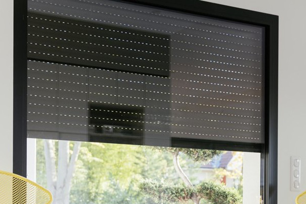 volet roulant electrique, volet roulant solaire, volet roulant motorise, volet roulant filaire Volets roulants